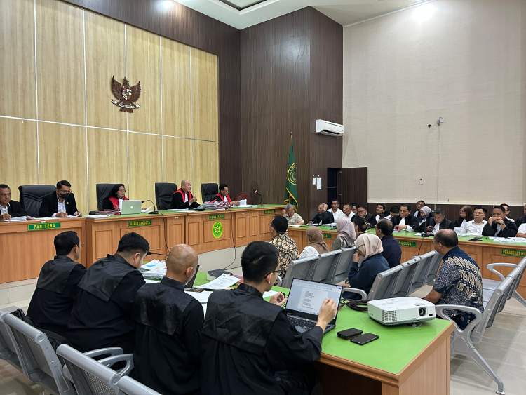 Suasana persidangan kasus korupsi tambang Rp1,8 triliun di Pengadilan Negeri Bengkulu