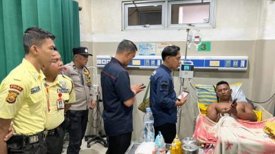 ilustrasi penganiayaan dengan bensin di kamar kos yang menyebabkan korban luka bakar