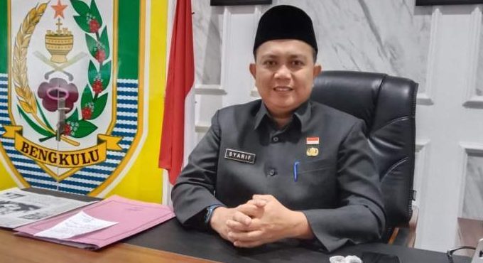 Kepala Disnakertrans Bengkulu menjelaskan pembukaan posko pengaduan THR bagi pekerja menjelang Idul Fitri 2026.