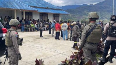 Aparat Gabungan Amankan Aksi Warga di Ilaga Puncak, Situasi Kondusif