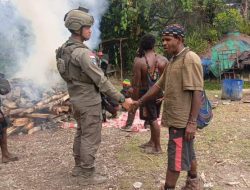 Patroli Humanis Satgas Damai Cartenz di Intan Jaya