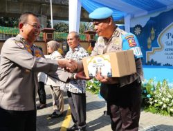 Kapolri Salurkan 38 Ribu Paket Sembako untuk Personel Polri Jelang Lebaran