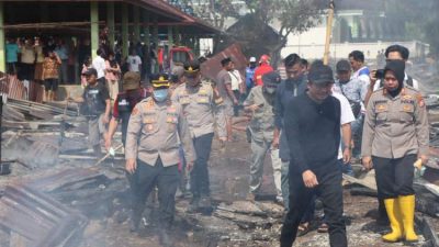 Kebakaran Pasar Sidomukti Hanguskan 17 Los, Kerugian Rp900 Juta