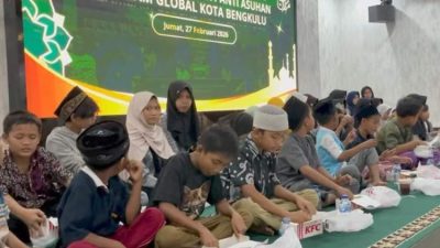 Brimob Bengkulu Buka Bersama Anak Panti Zam Zam