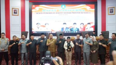Penyampaian LKPJ 2025 dalam rapat paripurna DPRD Provinsi Bengkulu