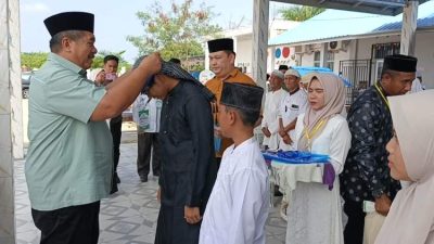 Bupati Asahan membuka kegiatan Pesantren Kilat Ramadhan tingkat SMP di SD Swasta Darussalam Islamic