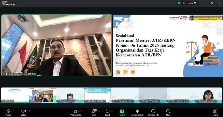 Sekjen ATR BPN Dalu Agung Darmawan memberikan arahan dalam webinar sosialisasi Permen ATR BPN Nomor 6 Tahun 2025.