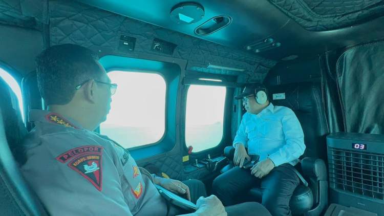 Kapolri Listyo Sigit Prabowo bersama Panglima TNI dan Menko PMK patroli heli memantau kesiapan arus mudik di Pelabuhan Merak Lebaran 2026.