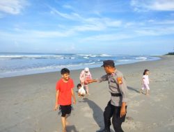Polresta Bengkulu Patroli di Pantai Zakat, Wisatawan Diimbau Waspada