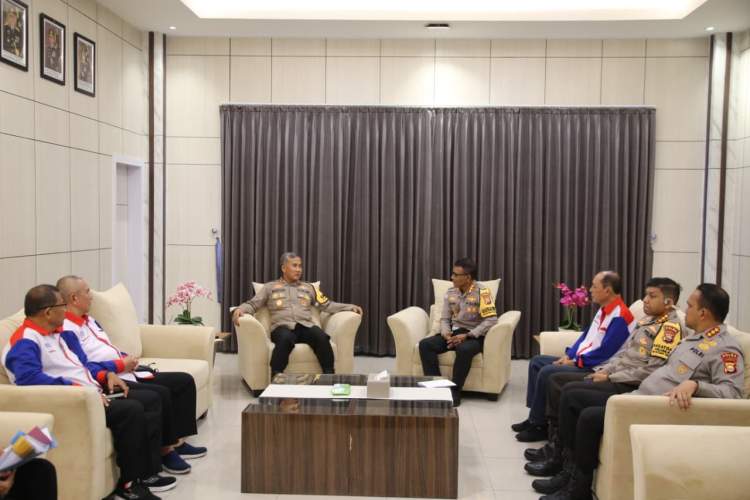 Kapolda Bengkulu Irjen Pol Mardiyono menerima kunjungan pengurus PBVSI Provinsi Bengkulu dalam rangka silaturahmi dan kerja sama olahraga