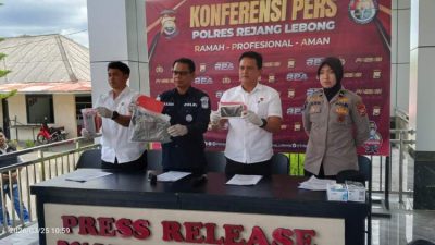 Petugas Polres Rejang Lebong mengamankan pelaku curas WI (38) di Sidorejo