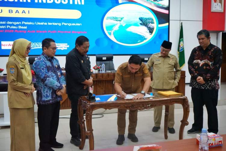 Wakil Gubernur Bengkulu Mian memimpin rapat koordinasi dengan pelaku usaha untuk pengembangan kawasan industri Pulau Baai