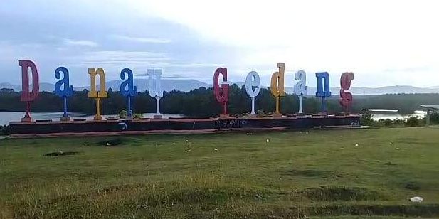 Pemandangan Danau Gedang Bengkulu Tengah dengan tradisi Danau yang unik