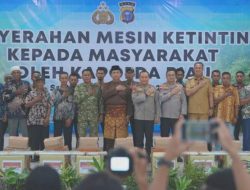 Kapolda Riau Dorong Ekonomi Nelayan Meranti dengan 20 Mesin Ketinting