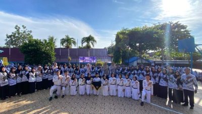 Karo Logistik Polda Bengkulu Jadi Pembina Upacara di SMP Negeri 14 Kota Bengkulu