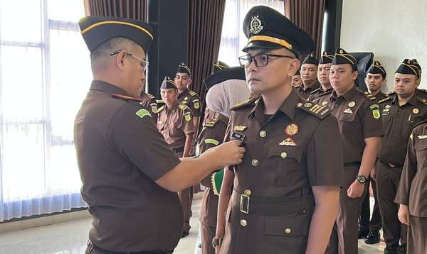 Prosesi pelantikan Kasi Pidsus Kejari Bengkulu Selatan oleh Kepala Kejaksaan Negeri