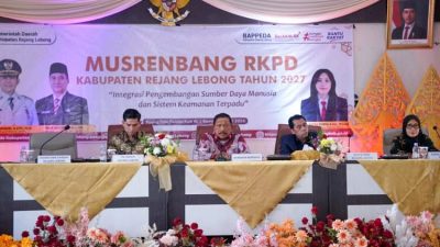 Wakil Gubernur Bengkulu Mian saat menghadiri Musrenbang RKPD di Rejang Lebong membahas pembangunan infrastruktur jalan