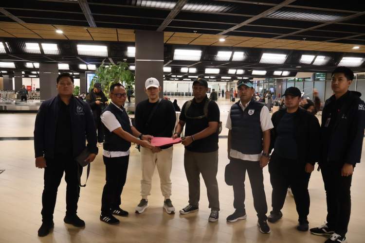 penangkapan buronan narkoba The Doctor oleh NCB Interpol Polri di Penang Malaysia dalam kasus jaringan narkotika internasional