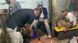 Polisi mengamankan pelaku perjudian domino dan kartu remi di warung kopi Curup Tengah Rejang Lebong