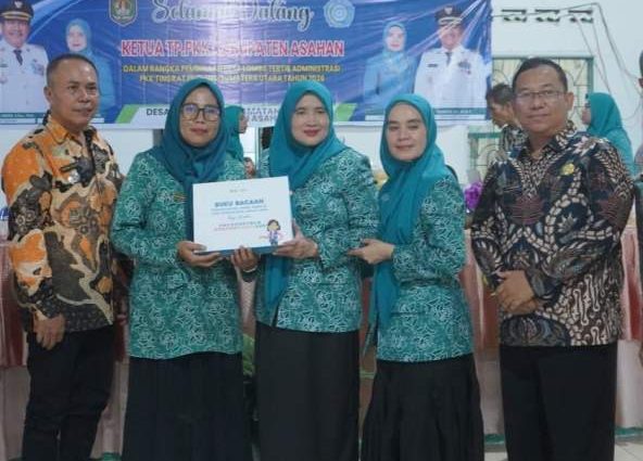 pembinaan administrasi PKK Desa Rahuning Asahan