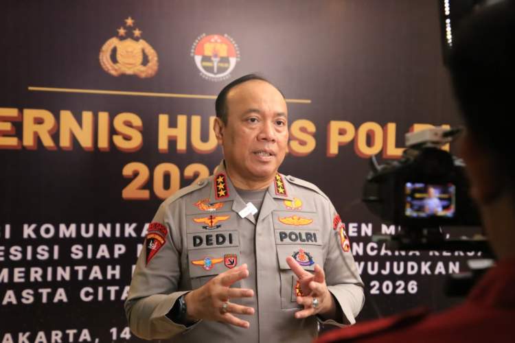 Wakapolri Komjen Pol Dedi Prasetyo memberikan arahan dalam Rakernis Humas Polri T.A. 2026 di Jakarta