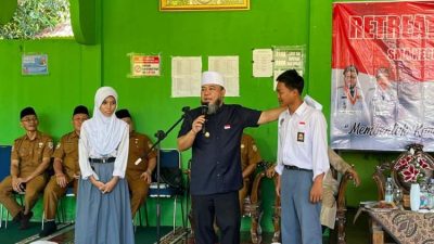 Gubernur Helmi Hasan membuka kegiatan Retreat Merah Putih di SMAN 10 Bengkulu