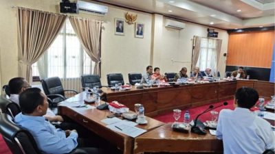 Rapat Pansus DPRD Kota Bengkulu membahas pengelolaan parkir dan PAD