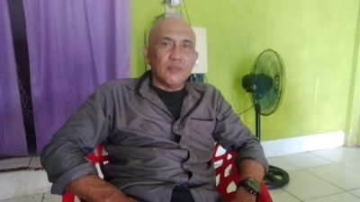 Jurnalis HA usai memenuhi panggilan pemeriksaan di Polres Bengkulu Selatan terkait laporan dugaan pencemaran nama baik