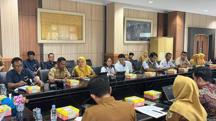 Rapat koordinasi pengendalian inflasi di Kantor Gubernur Bengkulu menjelang Iduladha 1447 H