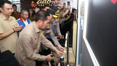 Kapolda Sumsel meresmikan Kedai ADO Presisi bersama komunitas ojol di Palembang