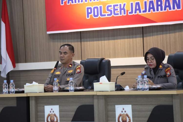 Kegiatan Anev Binmas Polres Bengkulu Utara bersama Bhabinkamtibmas di aula