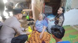 Kapolres Kepahiang berdialog dengan warga dalam kegiatan NGOPI TAWAR di desa